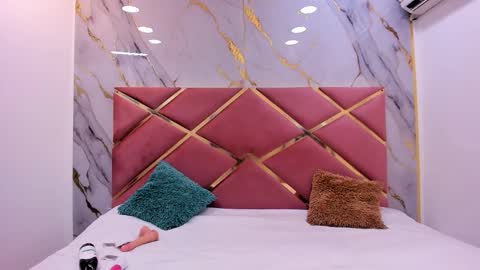 Snapshot of lilith_kramston chatting on 02/18/26, 03:35 Lilith online show from 02/18/26, 03:35