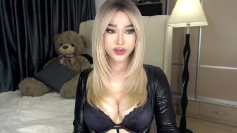 Snapshot of lilith_mazikeen69 chatting on 12/01/24, 06:30 QUEEN LILITH BORBON online show from 12/01/24, 06:30