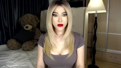 Snapshot of lilith_mazikeen69 chatting on 12/10/24, 02:27 QUEEN LILITH BORBON online show from 12/10/24, 02:27