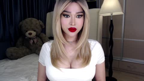 Snapshot of lilith_mazikeen69 chatting on 01/08/25, 08:06 QUEEN LILITH BORBON online show from 01/08/25, 08:06