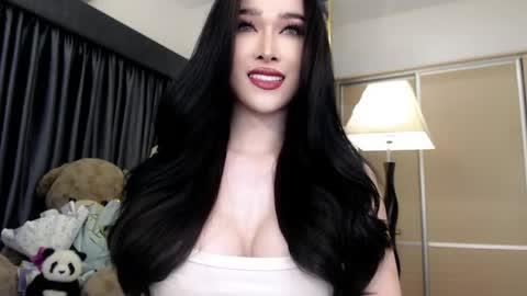 QUEEN LILITH BORBON online show from 05/27/26, 06:49