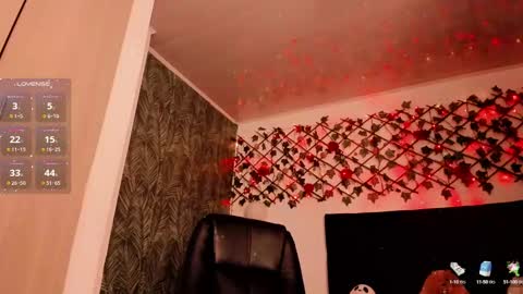 lilith_miller21 online show from 09/26/25, 09:19