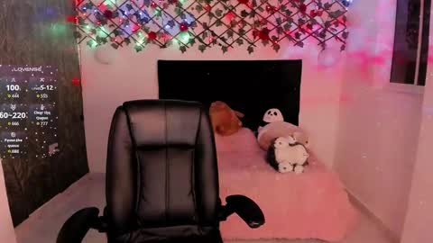 lilith_miller21 online show from 09/29/25, 08:46