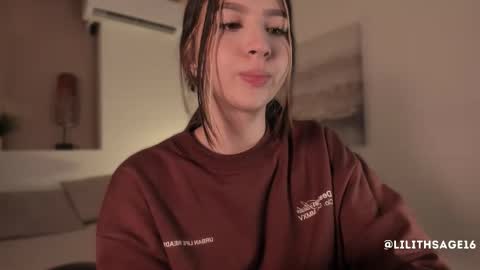 lilith_sage_ online show from 10/28/25, 11:47