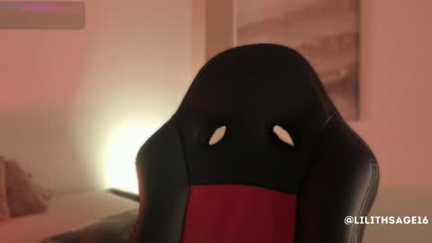 lilith_sage_ online show from 11/22/25, 11:42