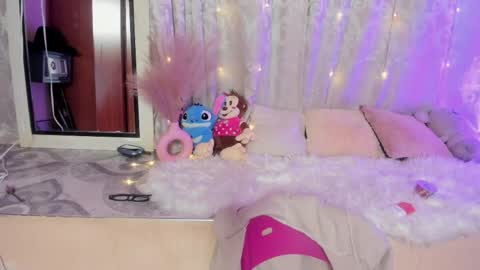 Snapshot of lilith_salvatoree chatting on 05/19/26, 01:22 Lilith Salvatore online show from 05/19/26, 01:22