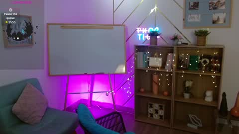 LILITH 200 LIKES   Thursday Clown Costume M online show from 01/24/25, 09:58