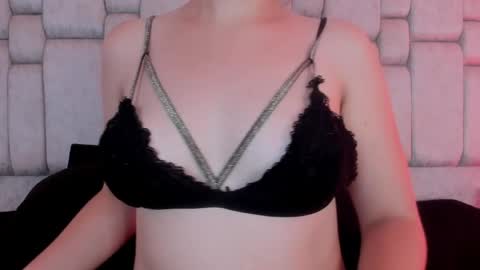 Snapshot of lilithbloom7 chatting on 04/11/26, 07:45 Welcome to Lilith room online show from 04/11/26, 07:45