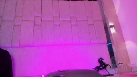 Snapshot of lilithbloom7 chatting on 05/23/26, 04:07 Welcome to Lilith room online show from 05/23/26, 04:07