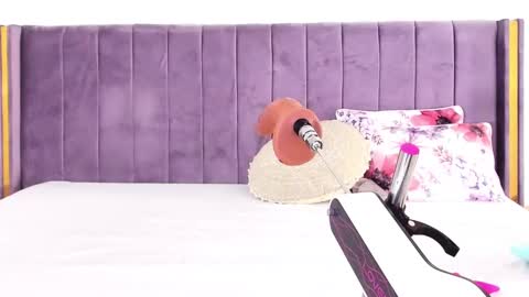 Lily online show from 03/06/25, 06:37