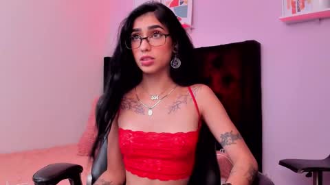 Snapshot of lilithcollins chatting on 09/26/25, 02:54 LILIKTH   online show from 09/26/25, 02:54