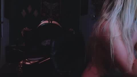 lilithmystic01 online show from 02/22/25, 04:40