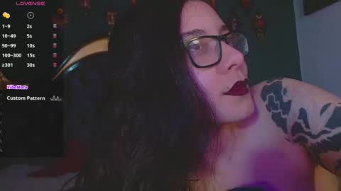 lilithmystic01 online show from 11/19/25, 09:37