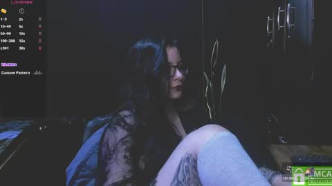 Snapshot of lilithmystic01 chatting on 04/30/26, 12:33 lilithmystic01 online show from 04/30/26, 12:33