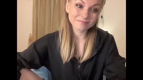 Snapshot of lilithnewdawn chatting on 02/12/26, 05:41 lilithnewdawn online show from 02/12/26, 05:41