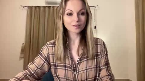 Snapshot of lilithnewdawn chatting on 02/13/26, 06:15 lilithnewdawn online show from 02/13/26, 06:15