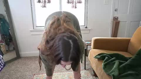 L online show from 01/06/26, 06:33