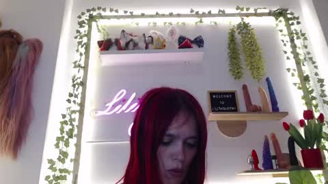 Snapshot of lilithqueen1 chatting on 05/15/26, 10:50 La pelirroja online show from 05/15/26, 10:50