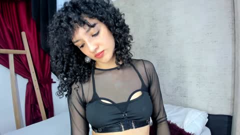 jessi 3 online show from 02/02/25, 07:04