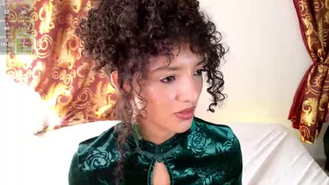 Snapshot of lilithsteinberg chatting on 05/24/26, 04:34 jessi 3 online show from 05/24/26, 04:34