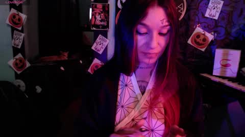 Snapshot of lilithword chatting on 10/27/25, 01:04 Call me Lilith online show from 10/27/25, 01:04