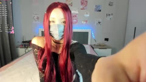 Snapshot of lilla_kiem chatting on 02/20/26, 11:54 Chaerin online show from 02/20/26, 11:54