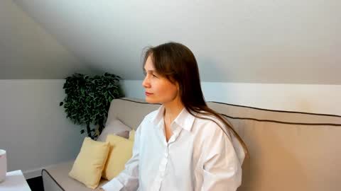 Snapshot of lillian_white1 chatting on 02/27/25, 09:00 lillian_white1 online show from 02/27/25, 09:00