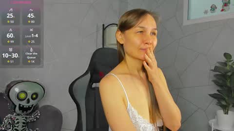 Snapshot of lillian_white1 chatting on 11/01/25, 07:32 lillian_white1 online show from 11/01/25, 07:32