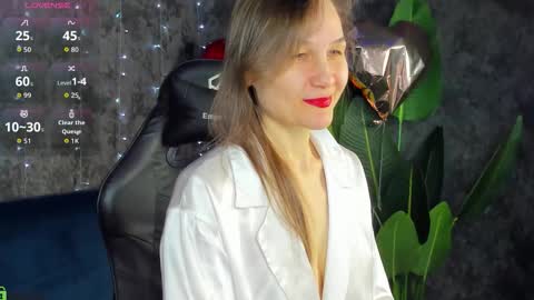 lillian_white1 online show from 02/24/26, 01:03