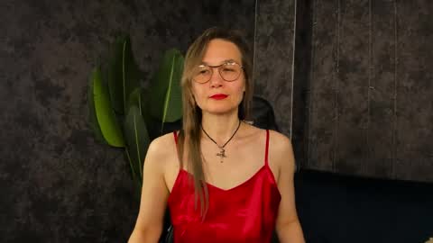 Snapshot of lillian_white1 chatting on 05/30/26, 11:46 lillian_white1 online show from 05/30/26, 11:46