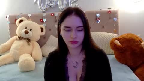 Snapshot of lilliana_moon chatting on 02/11/26, 10:31 lilliana_moon online show from 02/11/26, 10:31