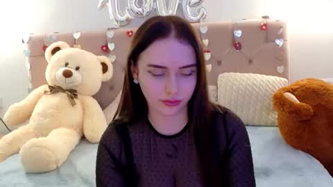 Snapshot of lilliana_moon chatting on 02/13/26, 10:44 lilliana_moon online show from 02/13/26, 10:44