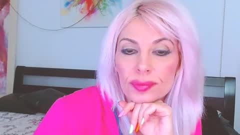 Lara online show from 02/21/25, 08:07