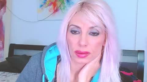 Lara online show from 02/22/25, 05:02