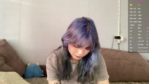 Amelia online show from 04/01/26, 12:06