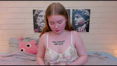 lillie_berry online show from 10/17/25, 04:59