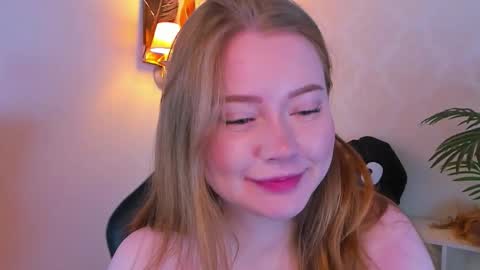 lillie_berry online show from 10/23/25, 05:07