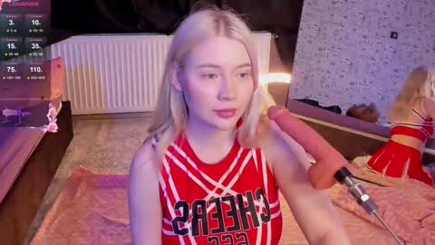 lillie_berry online show from 02/17/26, 04:42