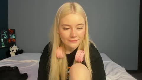 lillie_berry online show from 05/24/26, 04:28