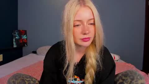 lillie_berry online show from 07/10/26, 05:34
