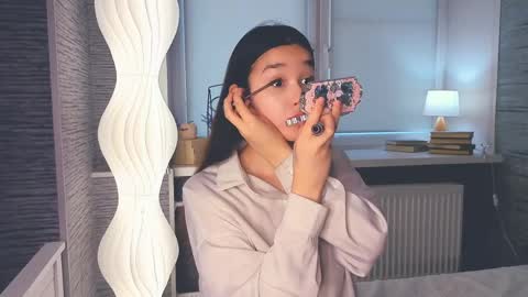 Celina Lillie online show from 03/24/26, 11:15