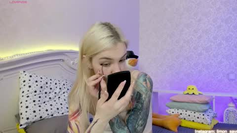 LilliMoore online show from 02/12/25, 12:05