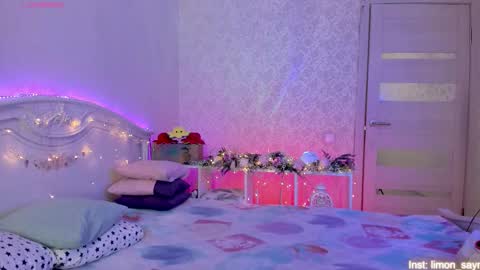 LilliMoore online show from 10/29/25, 12:35