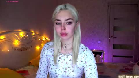 LilliMoore online show from 03/22/26, 11:41