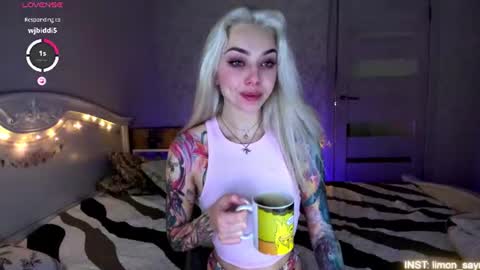 LilliMoore online show from 07/19/26, 12:03