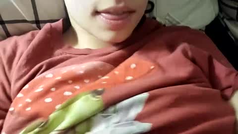 Snapshot of lilly49547 chatting on 12/03/24, 08:39 Lilly online show from 12/03/24, 08:39