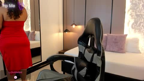 L I L L Y online show from 01/06/26, 12:09