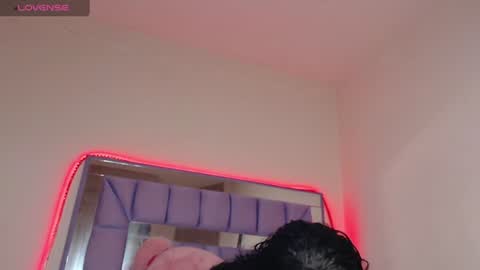 Snapshot of lilly_jackson chatting on 06/23/26, 03:48 Queen Qos. online show from 06/23/26, 03:48
