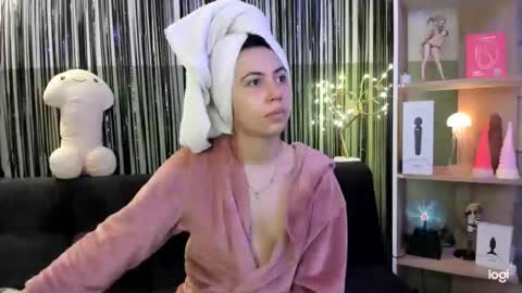 lilly_sweet02 online show from 03/31/26, 12:34