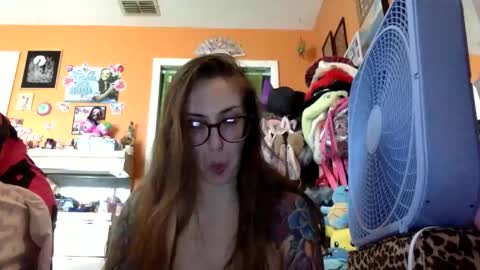 hi guys im back on here 3 online show from 05/28/26, 05:43